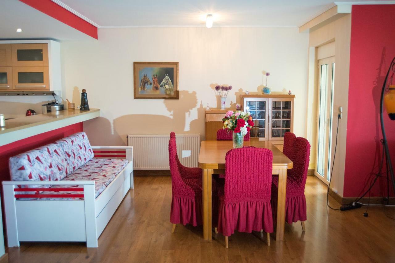 Villa Olympia Vip Dhráfi Exteriér fotografie